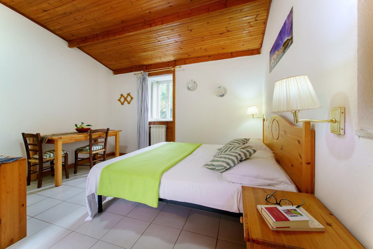 Aparthotel La Rosa Dei Venti à Procida Extérieur photo