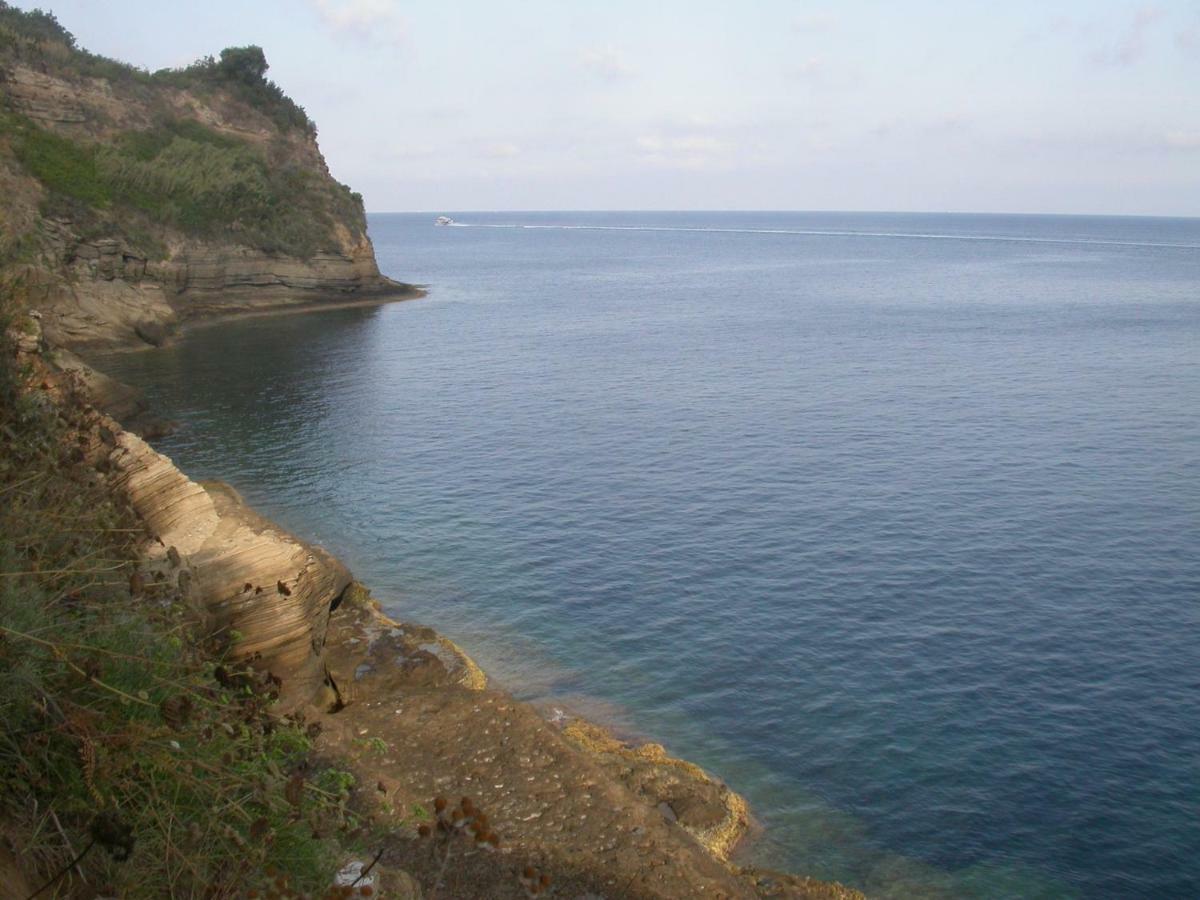 Aparthotel La Rosa Dei Venti à Procida Extérieur photo